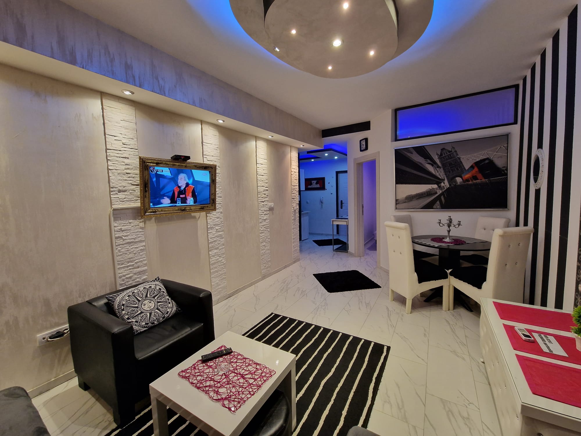 Black & White apartman thumbnail 13