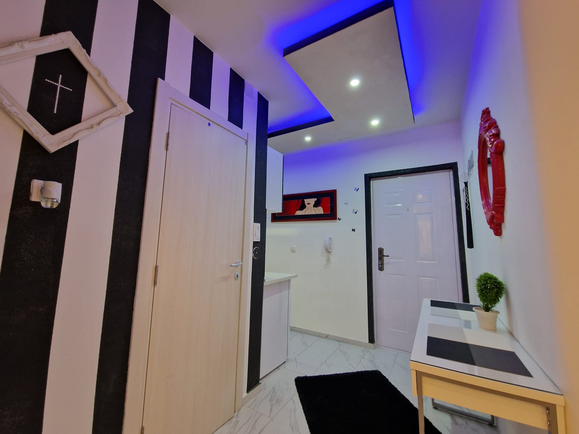 Black & White apartman thumbnail 21